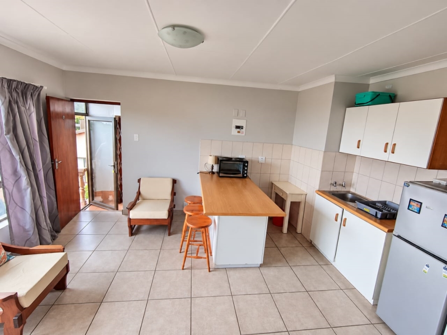 To Let 2 Bedroom Property for Rent in Santos Bay Western Cape